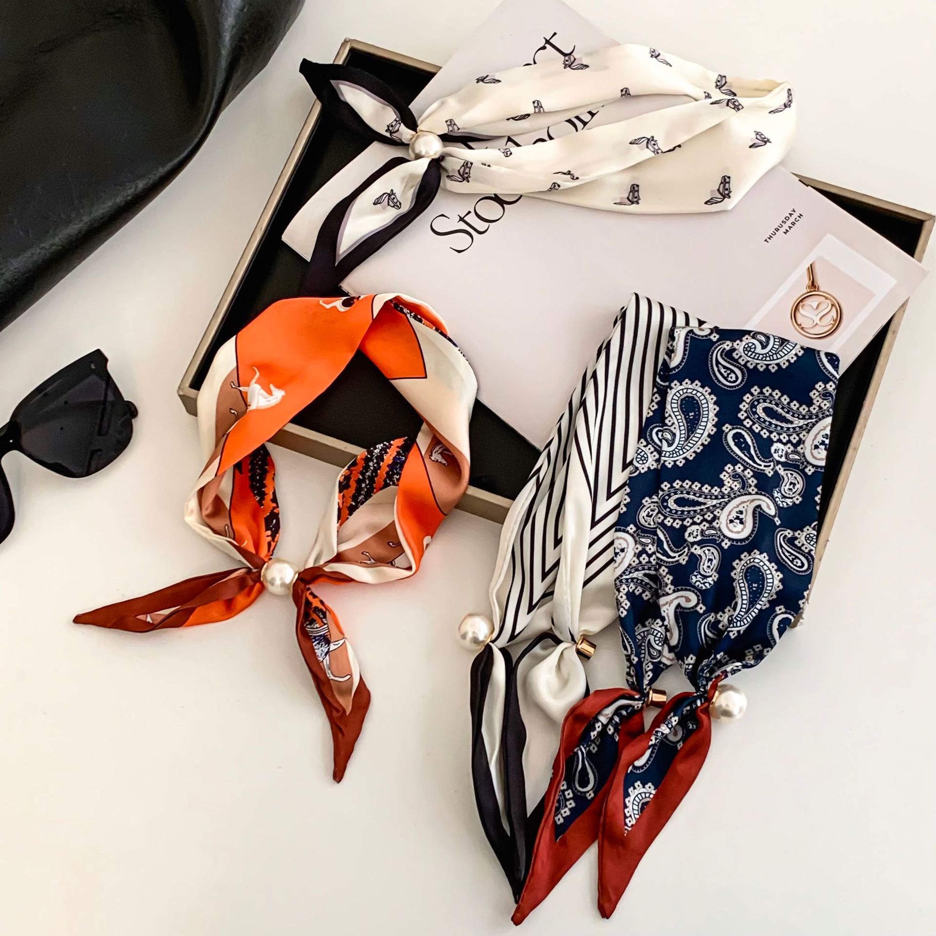 Sciarpa in Seta con Motivo Flo - Ethnic Fashion Design recensione e prezzo