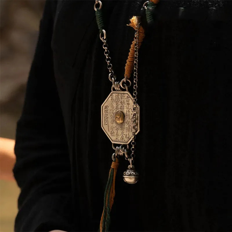Collana con ciondolo a forma d - Ethnic Fashion Co In recensione e prezzo